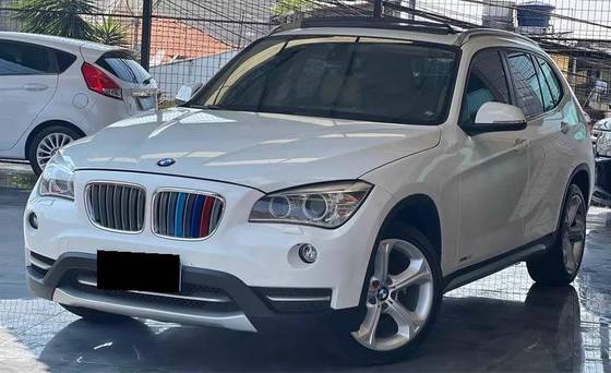 BMW X1 2.0 16V GASOLINA SDRIVE18I TOP 4P AUTOMÁTICO BMW X1 2.0 16V GASOLINA SDRIVE18I TOP 4P AUTOMÁTICO
